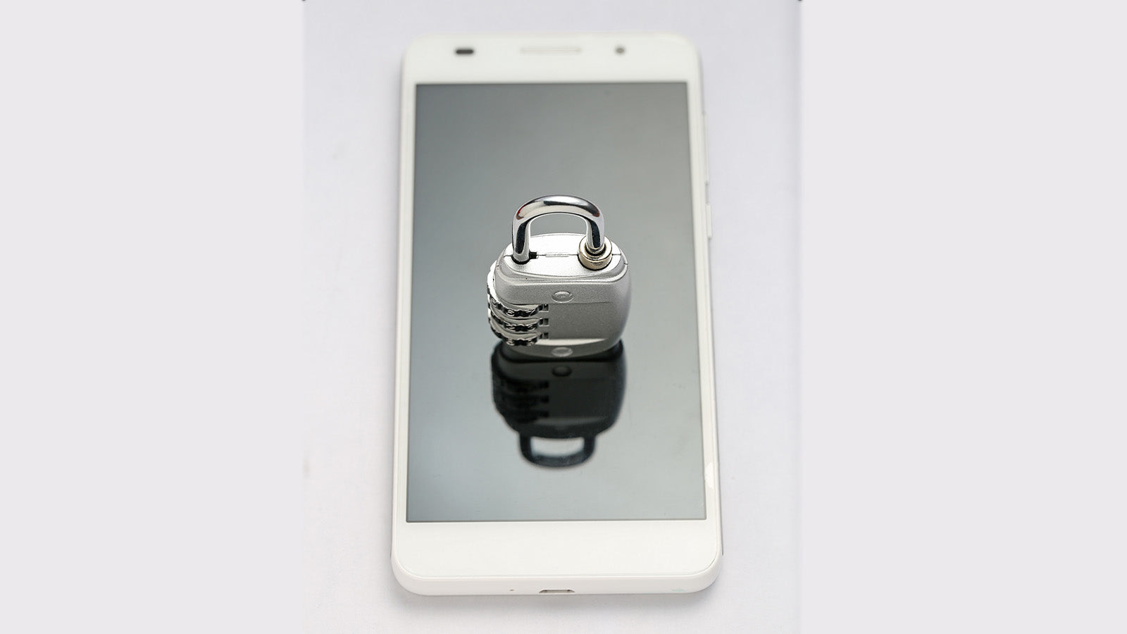 Is a Privacy Screen Protector Good for Your Eyes? Understanding the ...