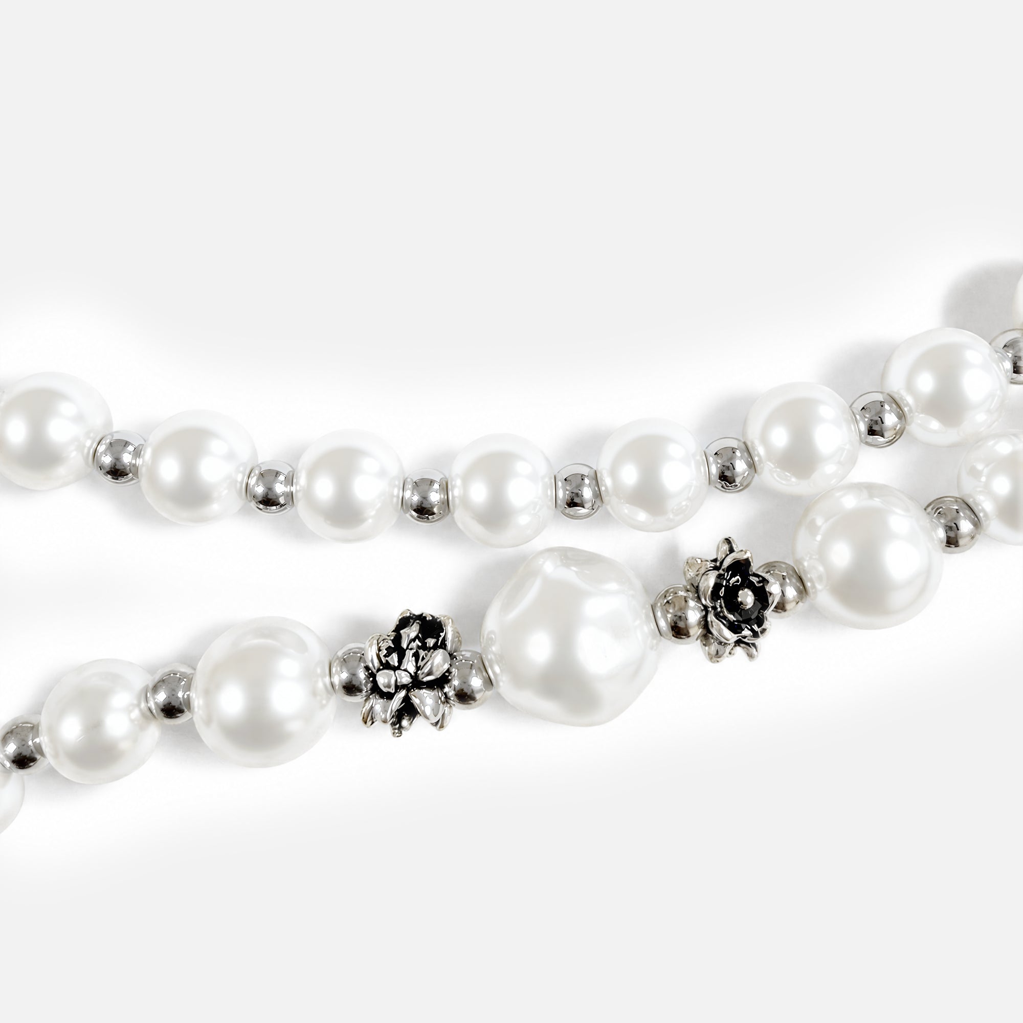 Butterfly Pearl Crossbody Phone Straps