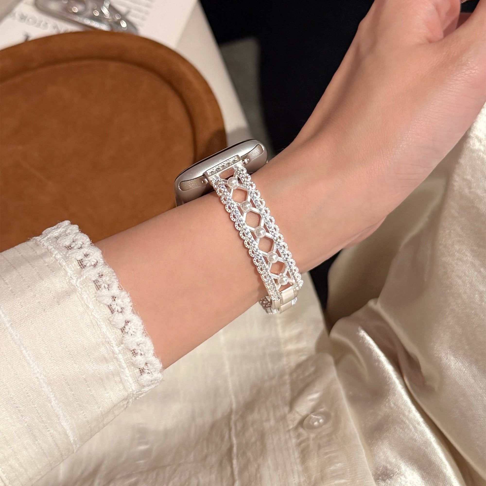 Lace-Inspired Pearl Band for Apple Watch